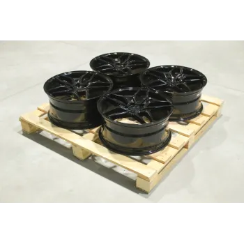 Set of CVR3 19x8,5 ET35 5x114,3 Platinum Black