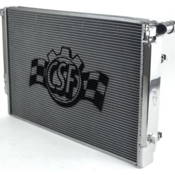 Radiador de alumínio CSF ​​​​Race para Golf 7 GTI / Golf 8 R / Leon 3 Cupra / S3 8V / TT 8S